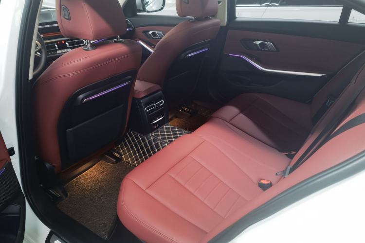 Used BMW 3 Series 2021 Second Facelift 325Li M Sport Package Interior 3