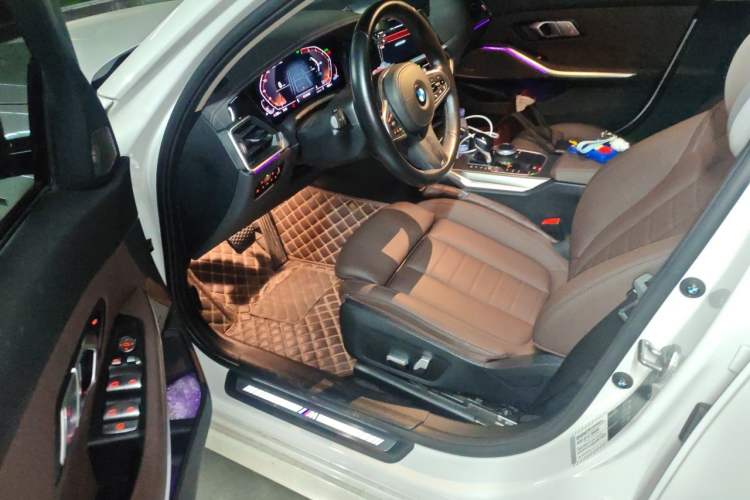 Used BMW 3 Series 2021 Second Facelift 325Li M Sport Night Edition Package Interior 3