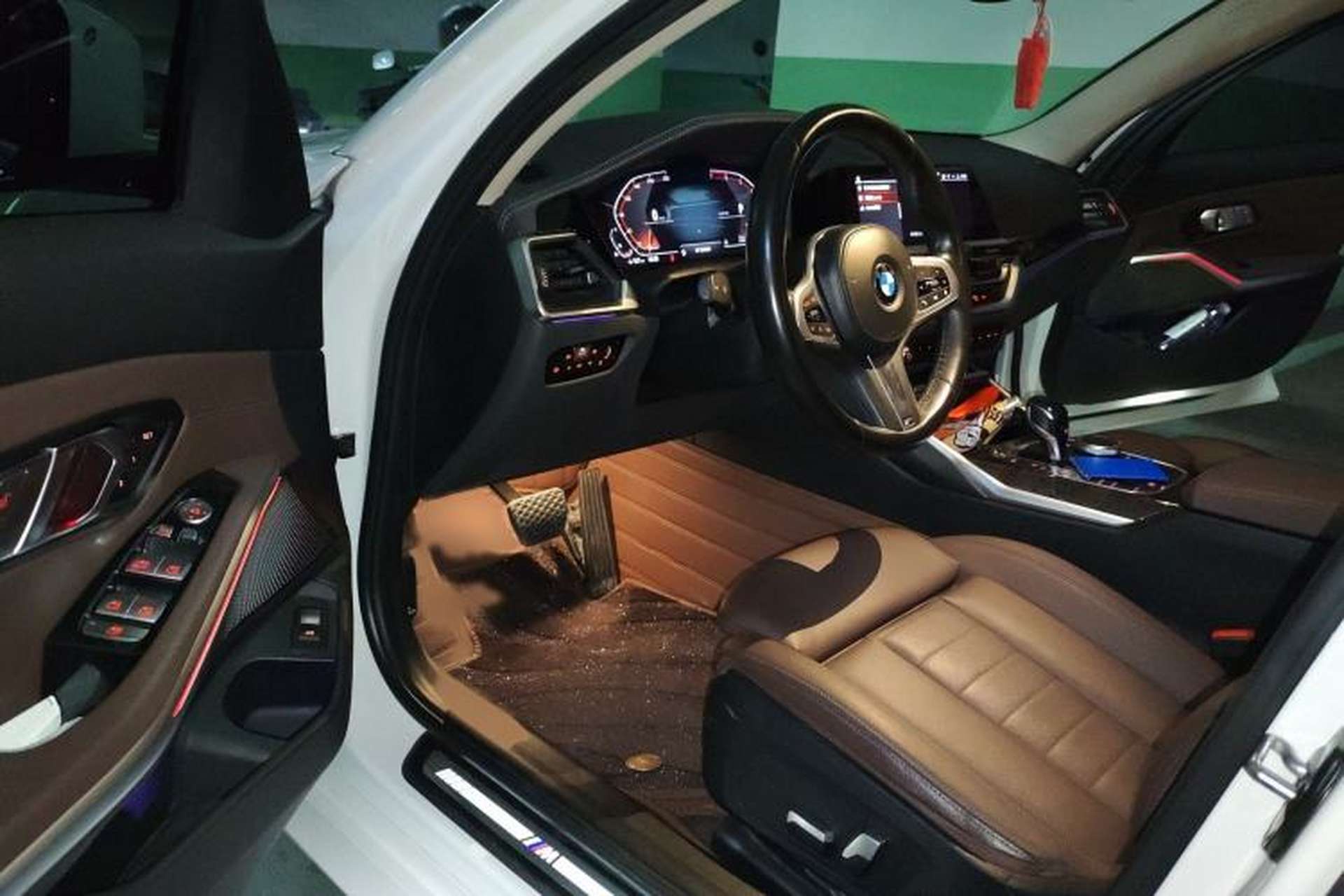 Used BMW 3 Series 2021 325Li M Sport Package Interior 3