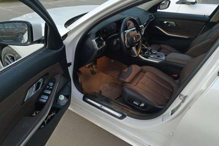 Used BMW 3 Series 2021 Facelifted 320Li M Sport Package Interior 3