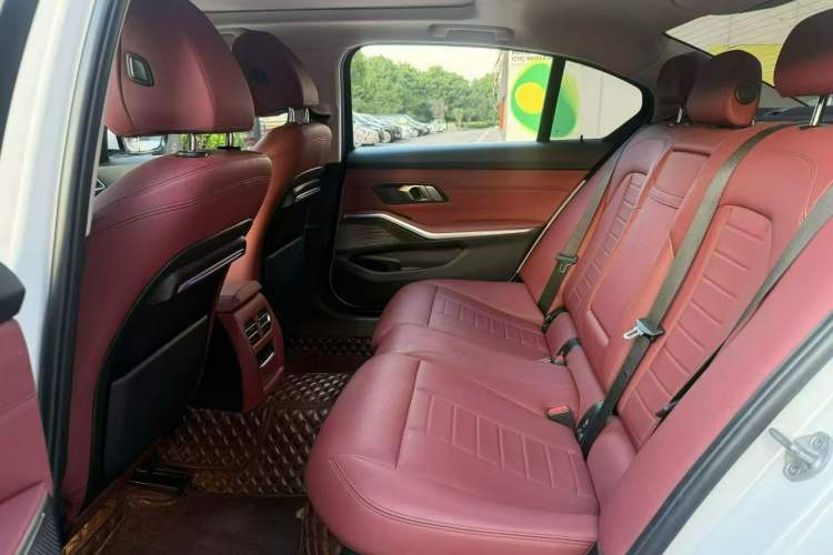 Used BMW 3 Series 2021 Restyled 325Li M Sport Package Interior 4