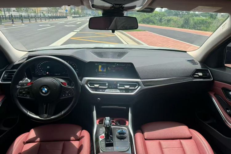Used BMW 3 Series 2021 Second Facelift 325i M Sport Package Interior 4