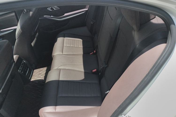 Used BMW 3 Series 2021 325Li M Sport Package Interior 4