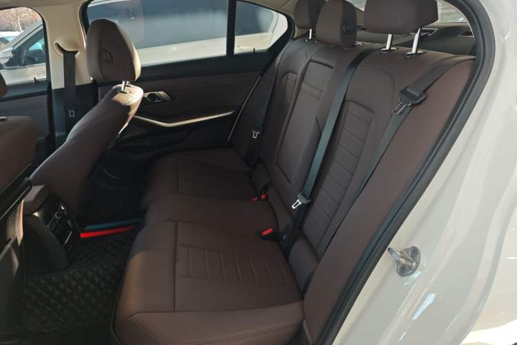 Used BMW 3 Series 2021 Facelifted 320Li M Sport Package Interior 4