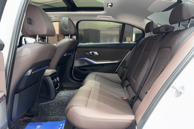 Used BMW 3 Series 2021 Restyled 325Li M Sport Package Interior 4