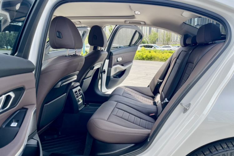 Used BMW 3 Series 2021 Restyled 325Li M Sport Package Interior 5