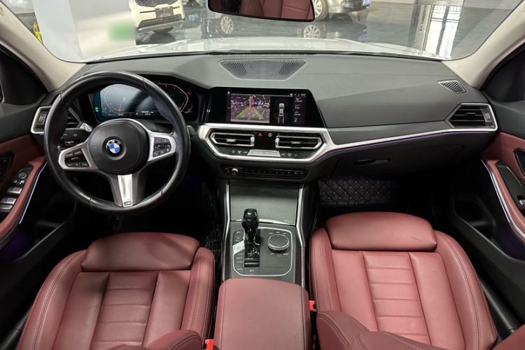 Used BMW 3 Series 2021 Second Facelift 325i M Sport Package Interior 5