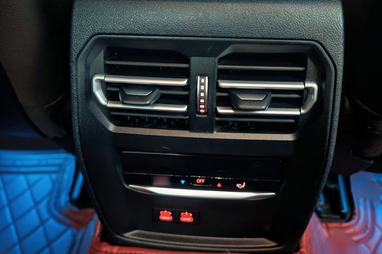 Used BMW 3 Series 2021 Second Facelift 320i Sport Package Interior 5