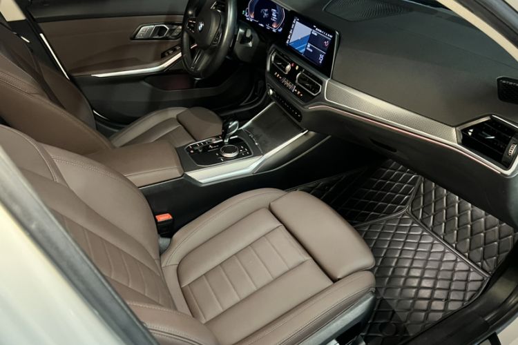 Used BMW 3 Series 2021 325Li M Sport Shadowline Package Interior 5