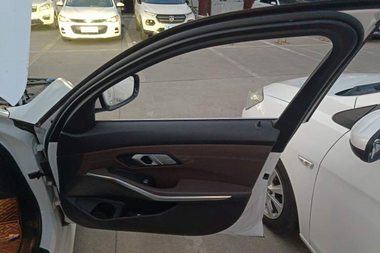 Used BMW 3 Series 2021 Facelifted 320Li M Sport Package Interior 5