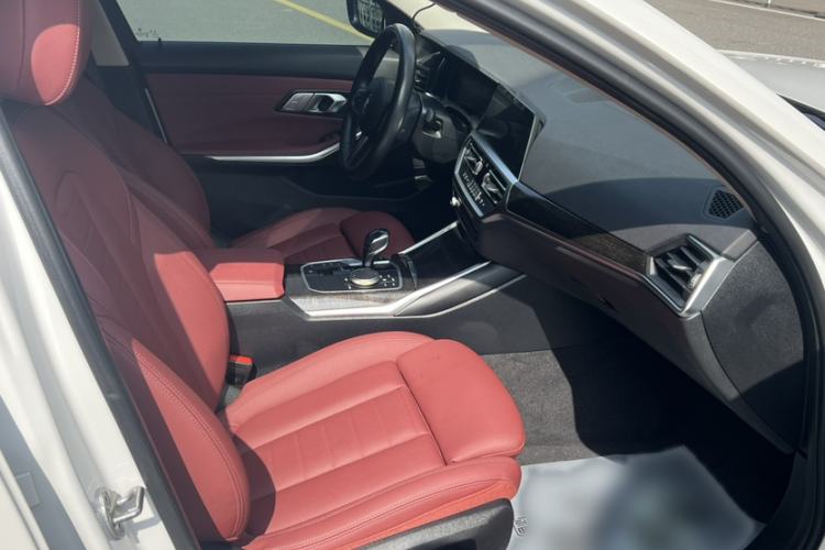 Used BMW 3 Series 2021 Second Facelift 325Li M Sport Package Interior 6