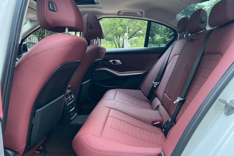 Used BMW 3 Series 2021 Restyled 325i M Sport Night Edition Package Interior 6