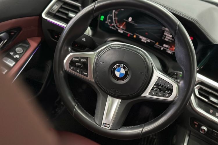 Used BMW 3 Series 2021 Second Facelift 325i M Sport Package Interior 7