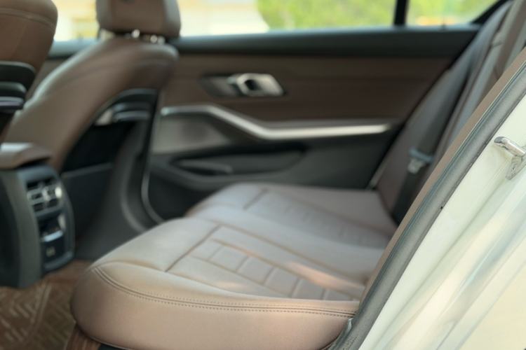 Used BMW 3 Series 2021 Second Facelift 325Li M Sport Package Interior 7