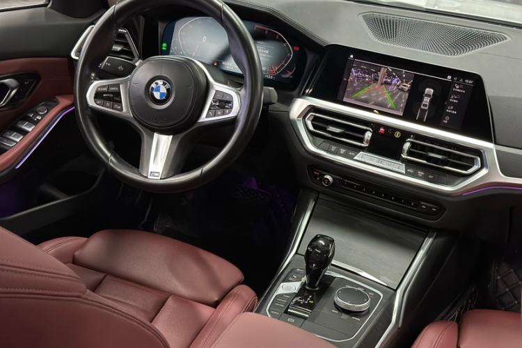 Used BMW 3 Series 2021 Second Facelift 325i M Sport Package Interior 8