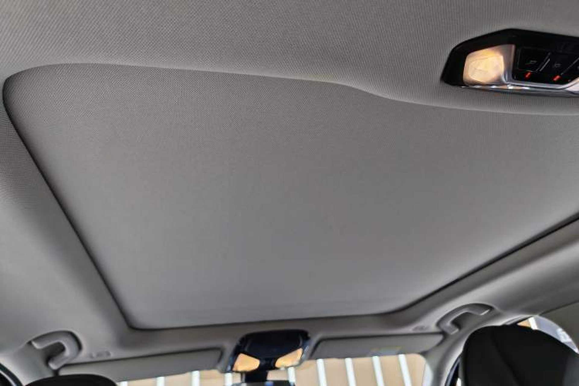 Used BMW 3 Series 2021 320Li M Sport Package Interior 8
