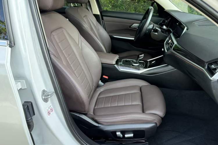 Used BMW 3 Series 2021 325Li M Sport Package Interior 8