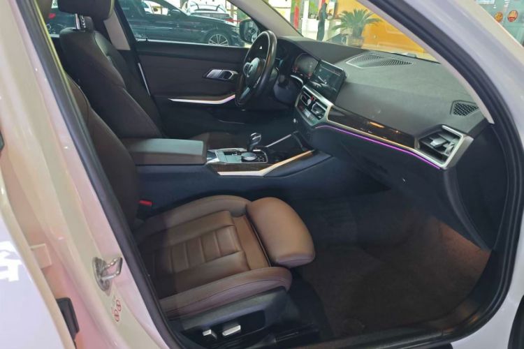 Used BMW 3 Series 2021 Restyled 325Li M Sport Package Interior 9