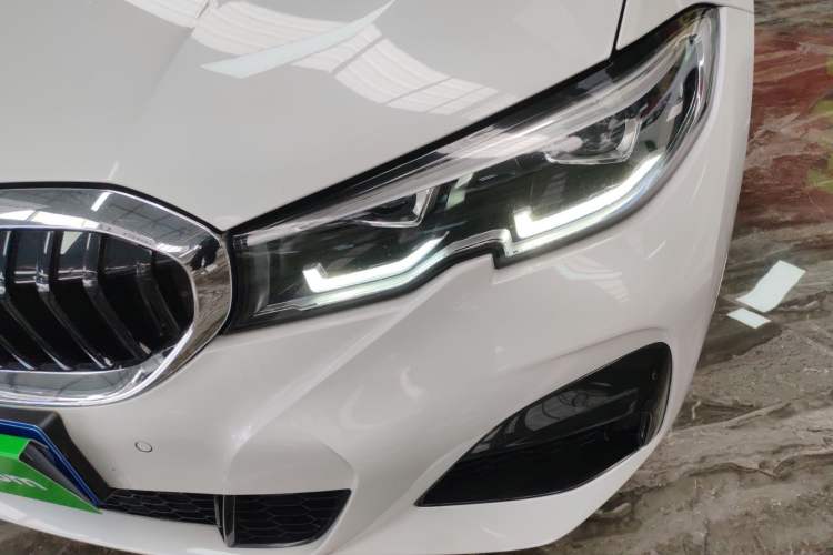Used BMW 3 Series 2021 Restyled 325Li M Sport Package Left Front Headlight