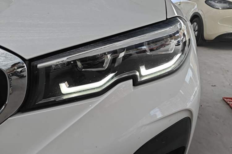 Used BMW 3 Series 2021 325i M Sport Package Left Front Headlight