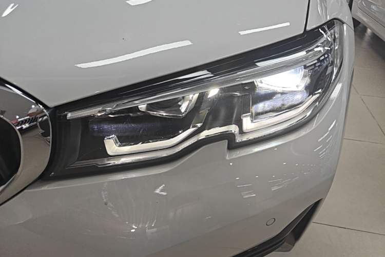 Used BMW 3 Series 2021 Second Facelift 320i Sport Package Left Front Headlight