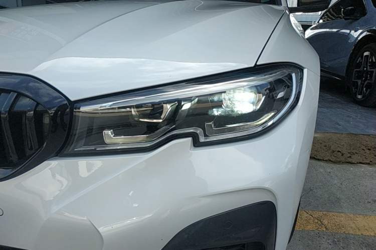 Used BMW 3 Series 2021 325i M Sport Night Edition package Left Front Headlight