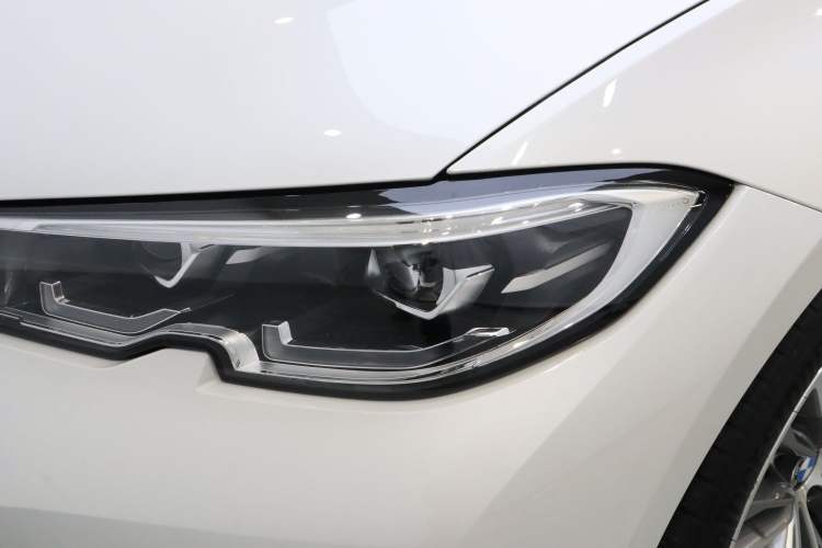 Used BMW 3 Series 2021 Restyled 320i Sport Package Left Front Headlight