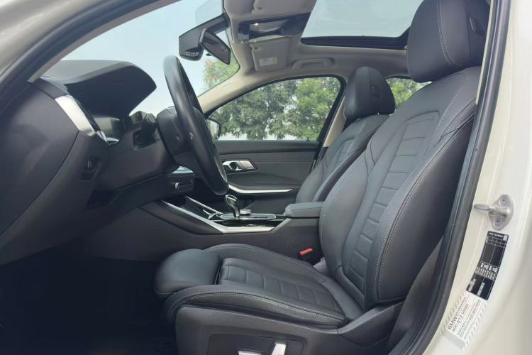 Used BMW 3 Series 2021 320i Sport Package Left Front Seat