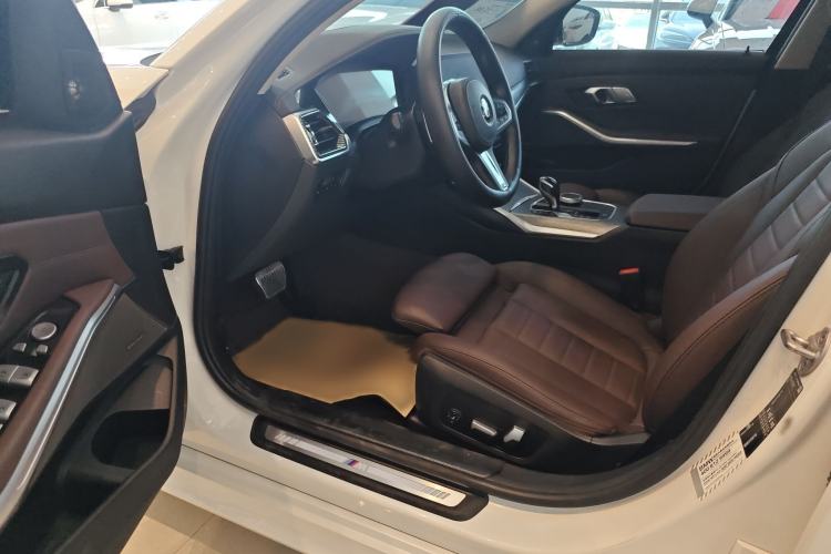 Used BMW 3 Series 2021 330i M Sport Night Edition Left Front Seat