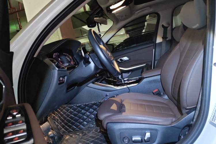 Used BMW 3 Series 2021 320Li M Sport Package Left Front Seat
