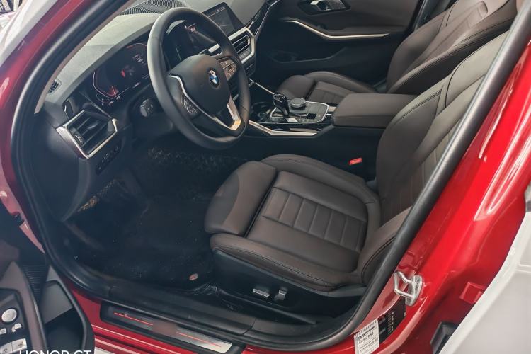 Used BMW 3 Series 2021 320i Sport Package Left Front Seat