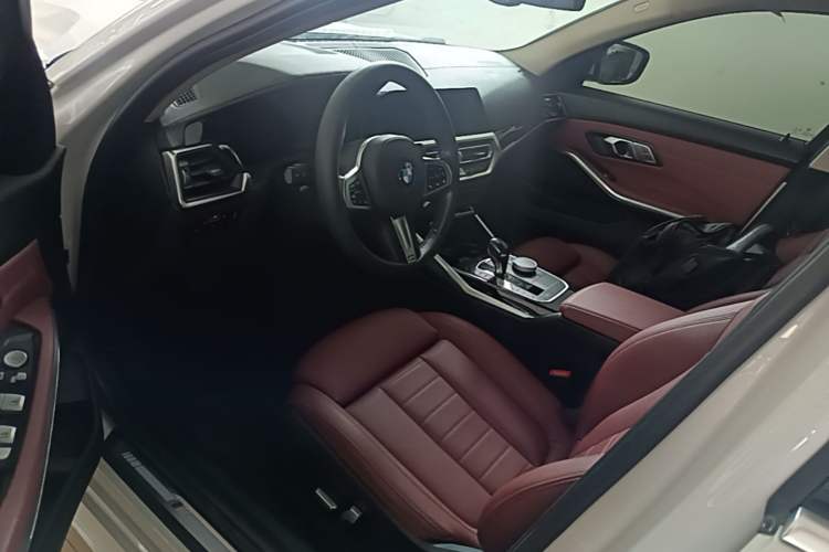 Used BMW 3 Series 2021 Facelifted 320Li M Sport Package Left Front Seat