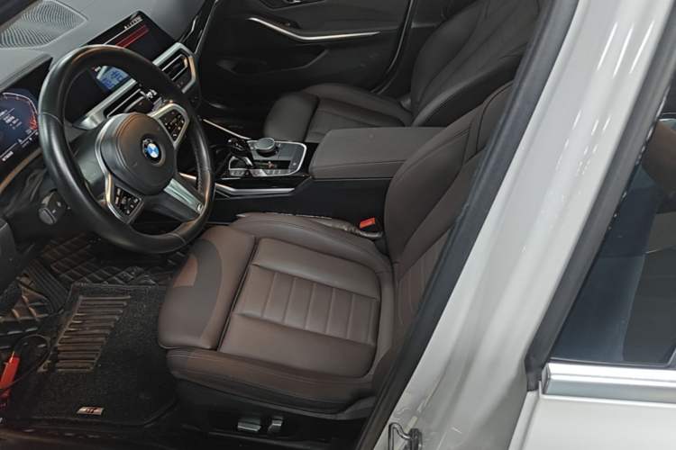 Used BMW 3 Series 2021 Facelifted 320Li M Sport Package Left Front Seat