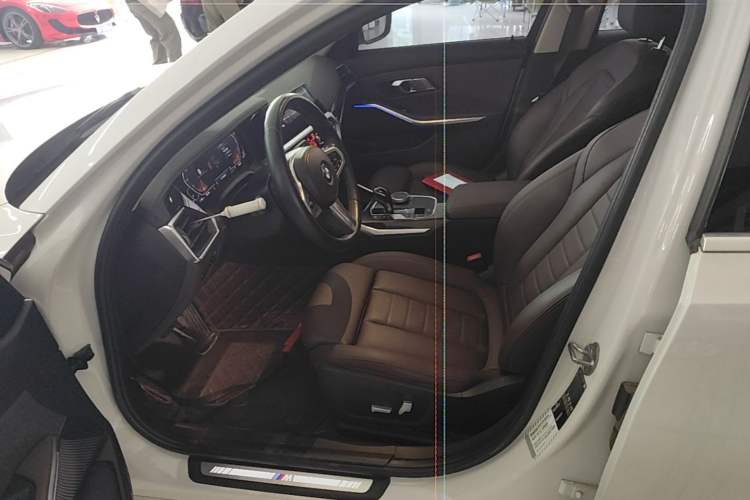 Used BMW 3 Series 2021 325Li M Sport Package Left Front Seat