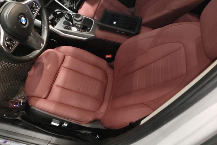 Used BMW 3 Series 2021 Second Facelift 325i M Sport Night Edition Package Left Front Seat
