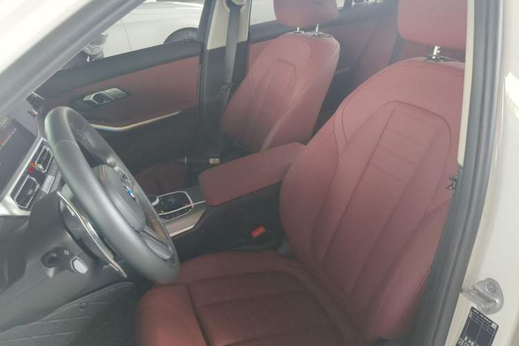 Used BMW 3 Series 2021 Restyled 325i M Sport Night Edition Package Left Front Seat