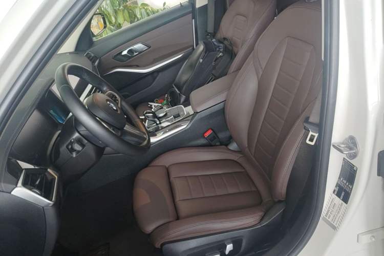 Used BMW 3 Series 2021 325Li M Sport Package Left Front Seat