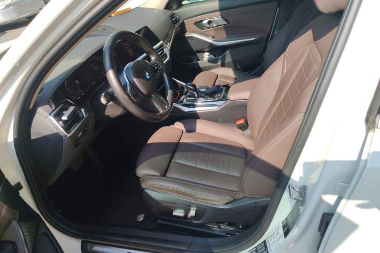 Used BMW 3 Series 2021 Facelifted 320Li M Sport Package Left Front Seat