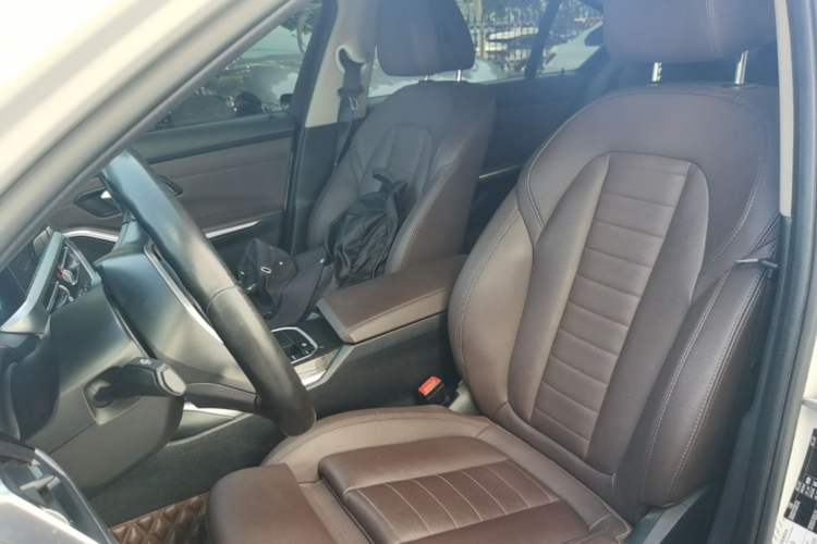Used BMW 3 Series 2021 325Li M Sport Package Left Front Seat