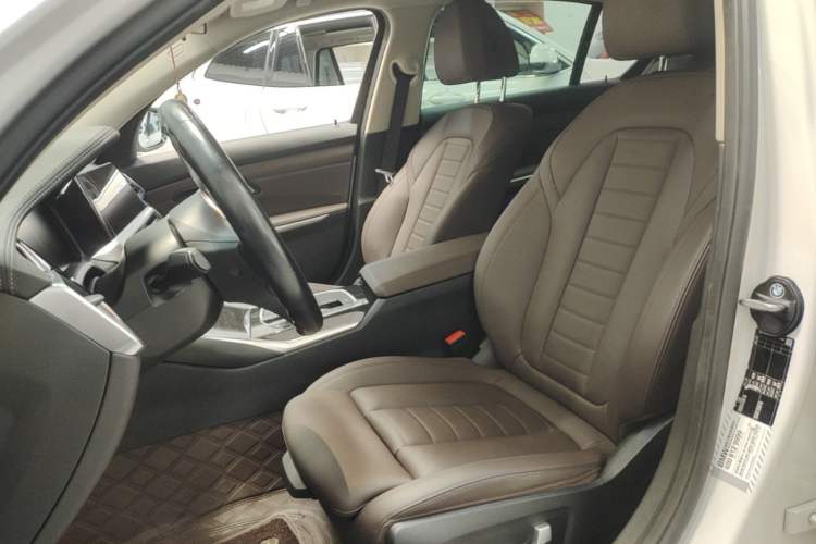 Used BMW 3 Series 2021 Second Facelift 325Li M Sport Package Left Front Seat