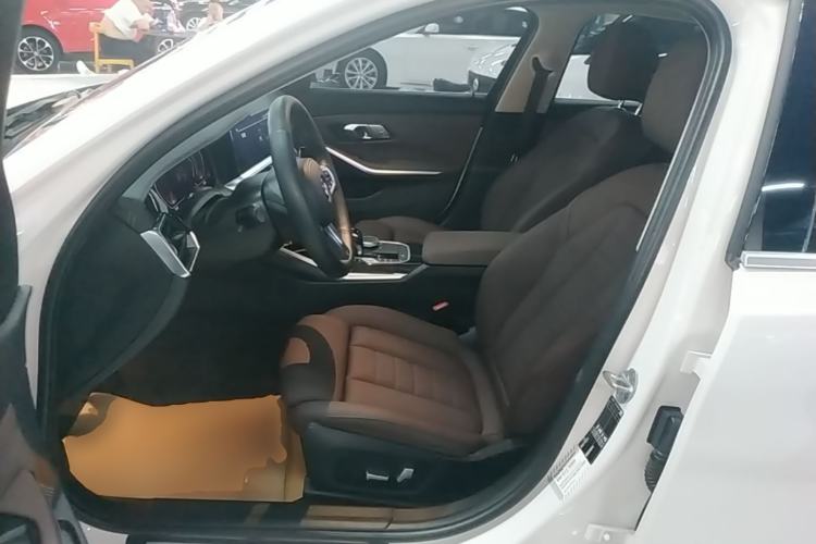 Used BMW 3 Series 2021 Second Facelift 325Li M Sport Package Left Front Seat