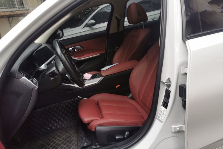 Used BMW 3 Series 2021 325i M Sport Night Edition package Left Front Seat