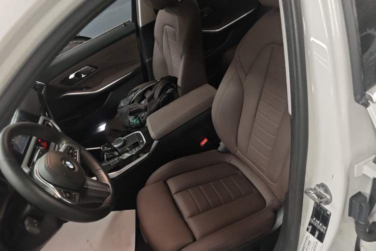 Used BMW 3 Series 2021 Facelifted 320Li M Sport Package Left Front Seat