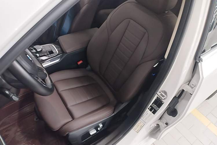 Used BMW 3 Series 2021 Second Facelift 325Li M Sport Package Left Front Seat