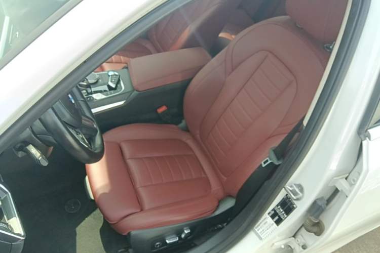 Used BMW 3 Series 2021 Restyled 325i M Sport Package Left Front Seat