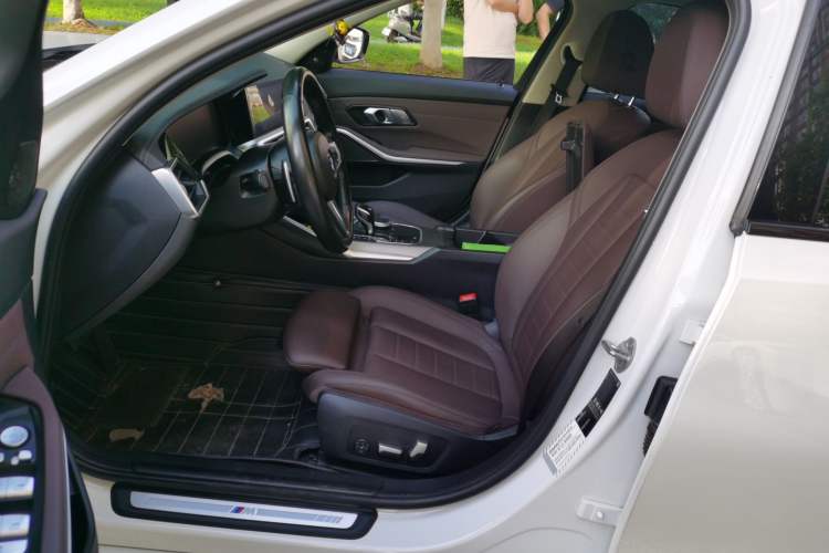 Used BMW 3 Series 2021 325i M Sport Night Edition package Left Front Seat