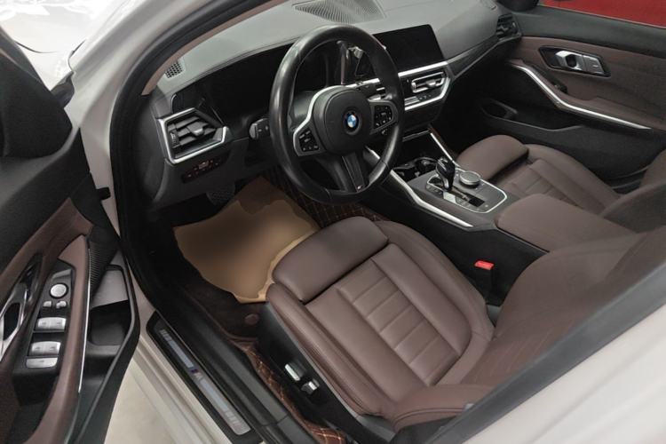 Used BMW 3 Series 2021 Second Facelift 325i M Sport Package Left Front Seat
