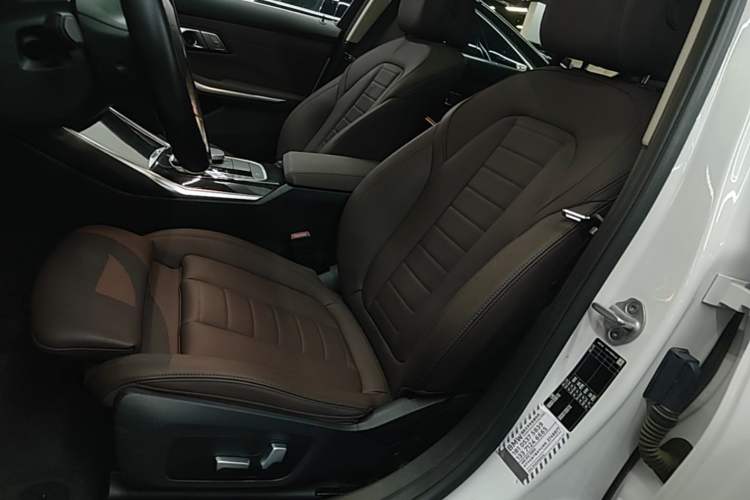 Used BMW 3 Series 2021 Restyled 325Li M Sport Package Left Front Seat