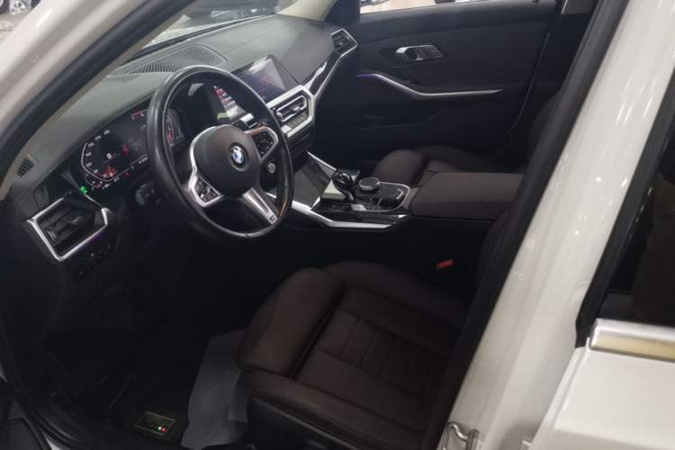Used BMW 3 Series 2021 325Li M Sport Package Left Front Seat