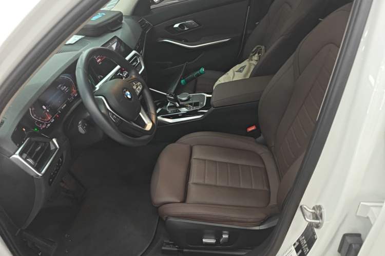 Used BMW 3 Series 2021 Second Facelift 320i Sport Package Left Front Seat